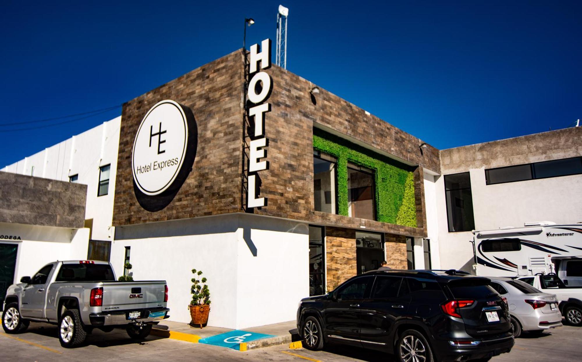 Hotel Express Jerez Херес-де-Гарсиа-Салинас Экстерьер фото